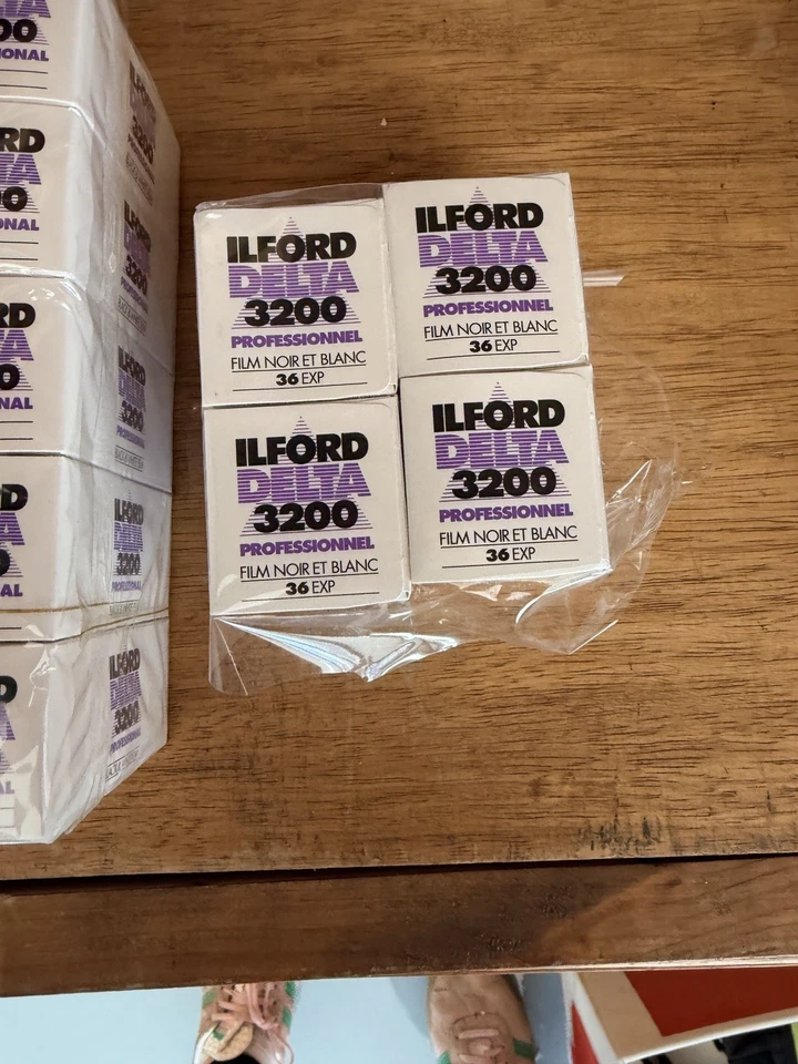 ILFORD Delta 3200 Professional 135 Film - Weiß/Schwarz - Bild 1 von 2