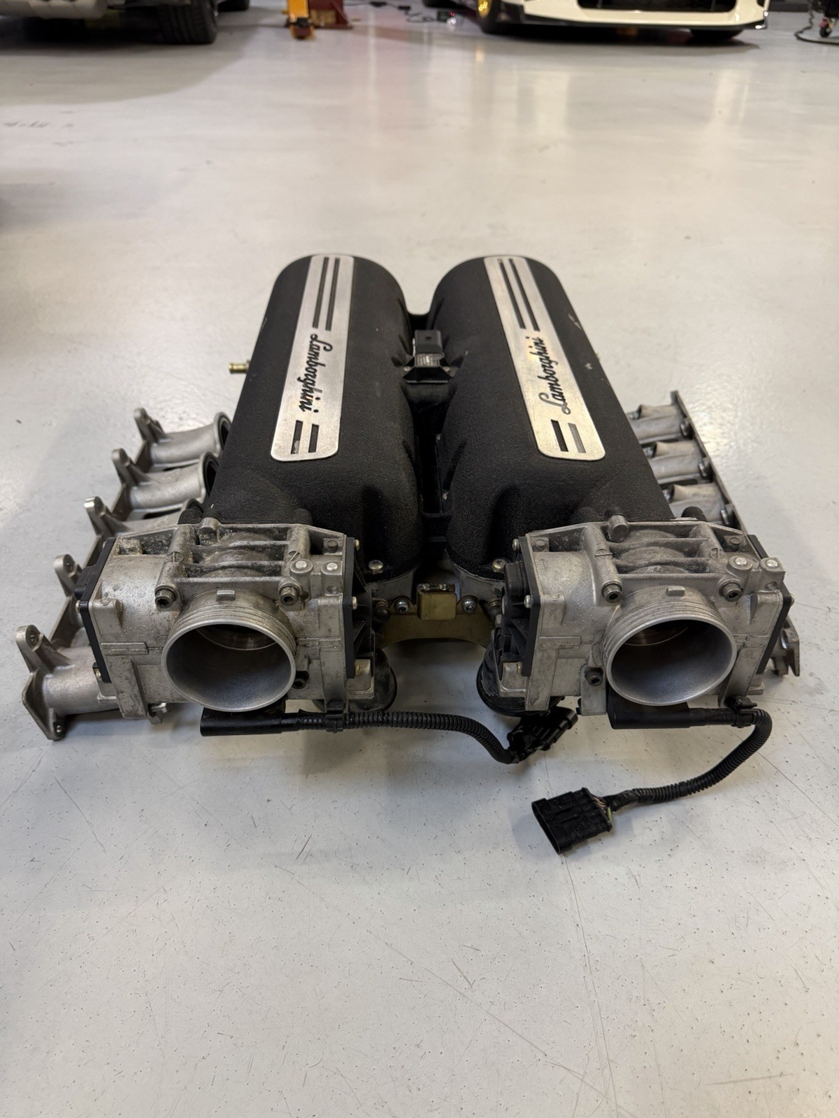 Lamborghini Gallardo UPPER Intake manifold