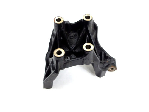 Audi A4 8W A5 F5 2.0 TDI 190PS Halter 04L131159C Stütze Katalysator Abgasrohr