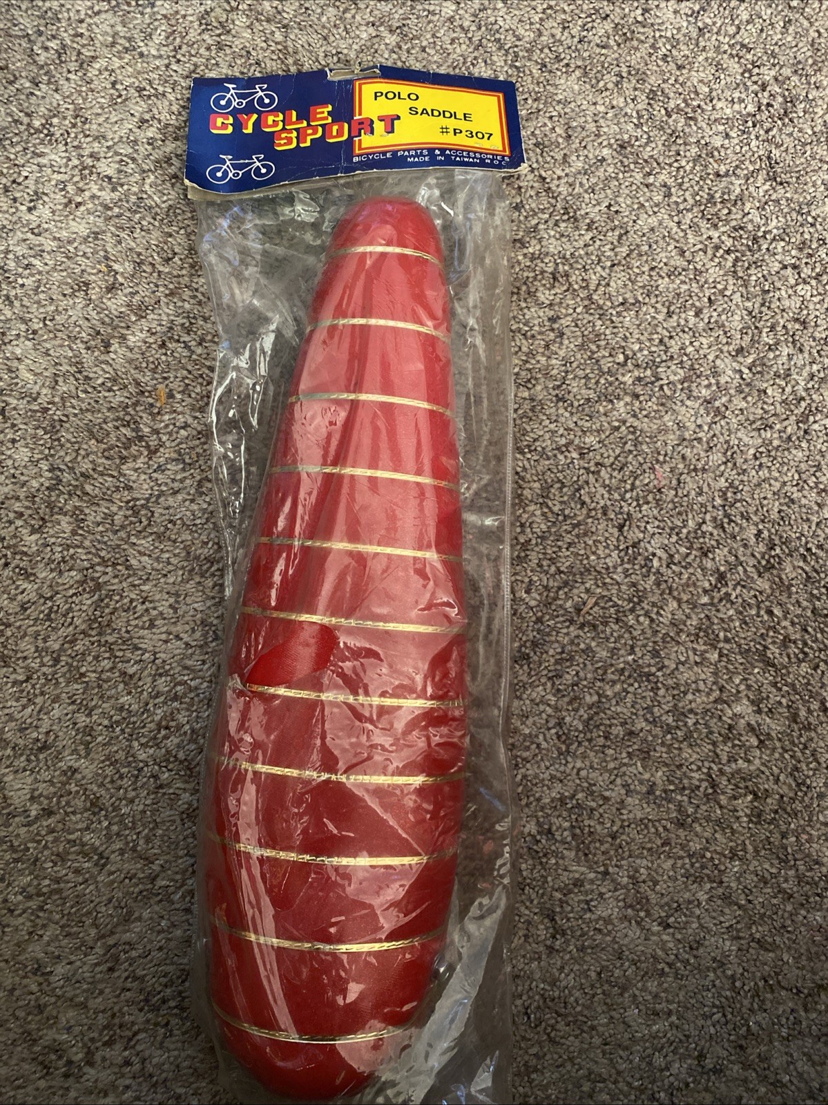 NIB Unused Vintage 1970's Cycle Sport Red Bicycle Banana Seat #P307 (149.95 USD)