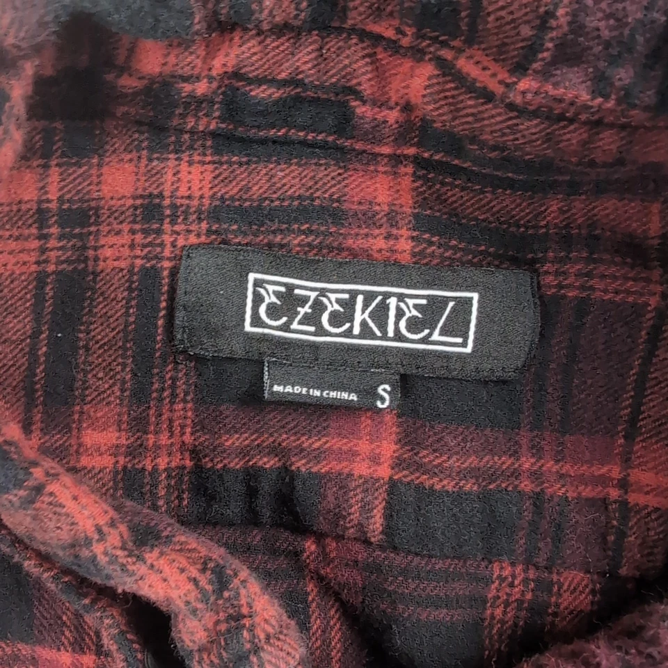 Ezekiel Shirt Men Small Red Black Flannel Button Up Long Sleeve Casual Skater - Image 2 of 4