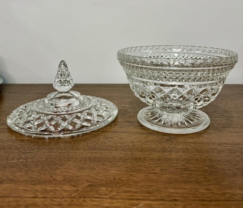VTG Anchor Hocking Wexford Pattern Clear Glass Pedestal Candy Dish with Lid - Picture 12 of 14