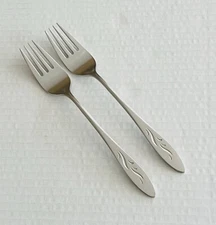 Oneida Oneidacraft Deluxe Stainless Ember Glow 2 Dinner Forks Burnished