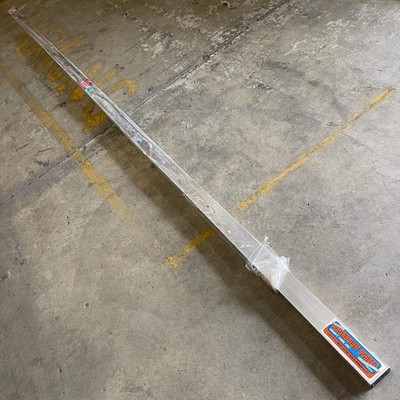 KRAFT TOOL CO. Magnesium Screed 216 x1 1/2 x3 1/2  CC619