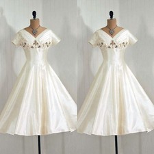 Embroidery Wedding Dresses Victorian Tea Length Bridal Gowns Satin Ivory Dress