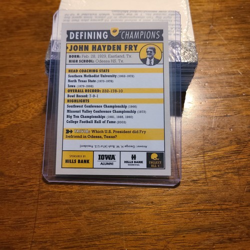 Hayden Fry Hall Of Fame Coach Football Card Iowa Hawkeyes Hills Bank - Picture 2 of 2