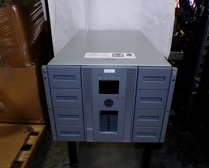 HP StorageWorks MSL4048 Tape Library w/ 4x LTO-4 Tape Drives AJ042A  (B3572)