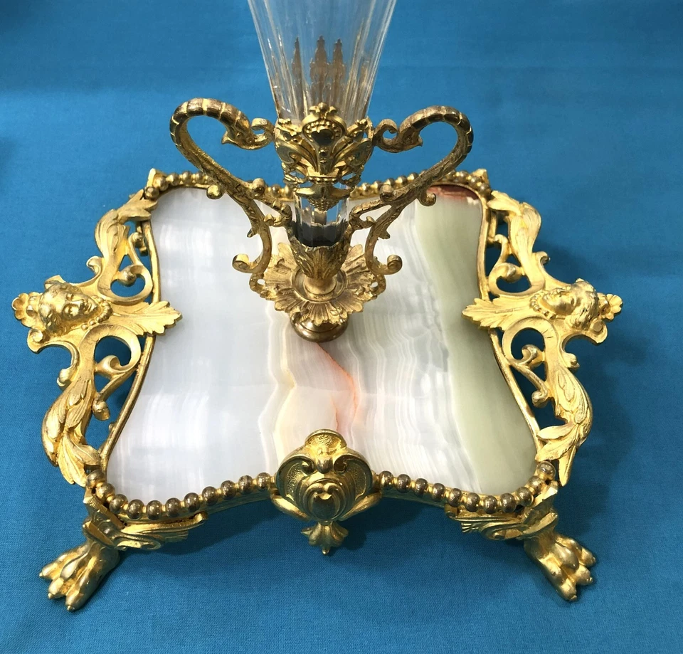 ancien vase tulipier / porte lys en bronze doré et onyx Cornet cristal XIX 19eme - Photo 3/4
