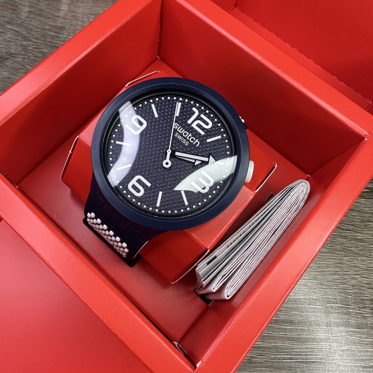 NEW✓ Swatch BIG BOLD BBCREAM Navy Blue And White Silicone NEW✓ Swatch BIG BOLD BBCREAM Navy Blue And White Silicone