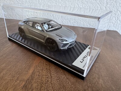 Lamborghini Urus 2012   Looksmart 1:43   #7 of 25 Carbon Fiber Base   LS399SE2