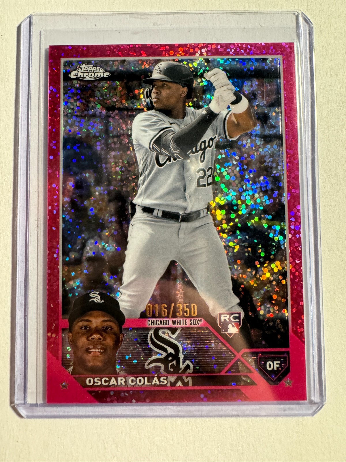 K152,662 - 2023 Topps Chrome Magenta Speckle Refractors #145 Oscar Colas #/350