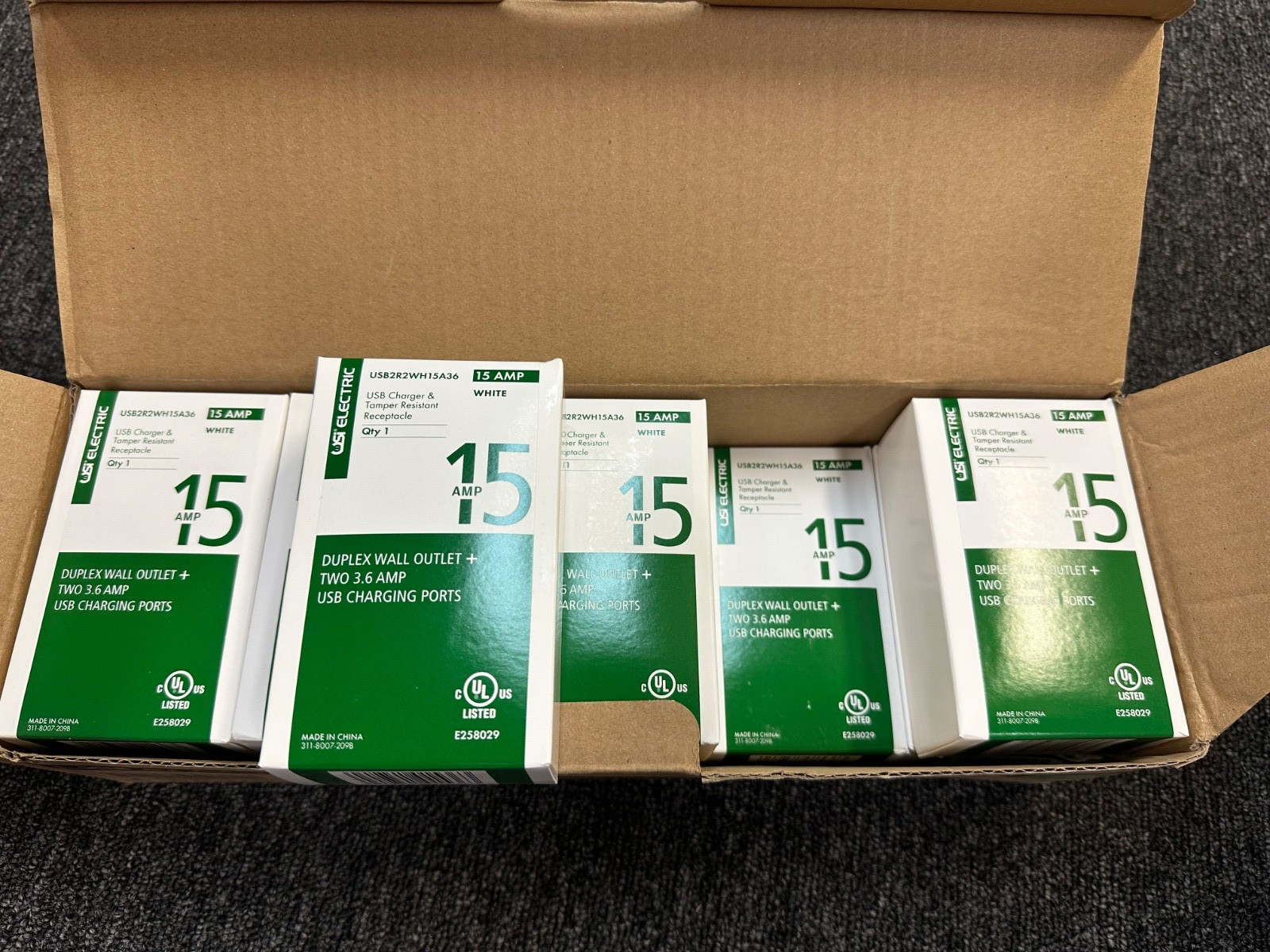 USI Electric USB2R2WH15A36 Duplex Wall Outlet White Pack of 10