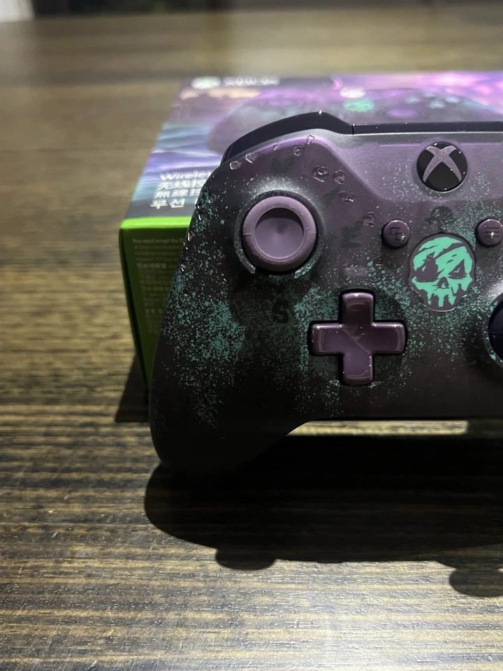 Xbox One Sea Of Thieves Controller -  Limited Edition - Opened Never Used - RARE - Image 3 of 4