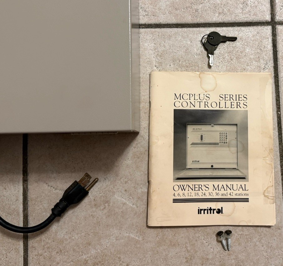 Irritrol MC-12 Plus Comm. 12 Station Irrigation Controller W/manuals Made In USA