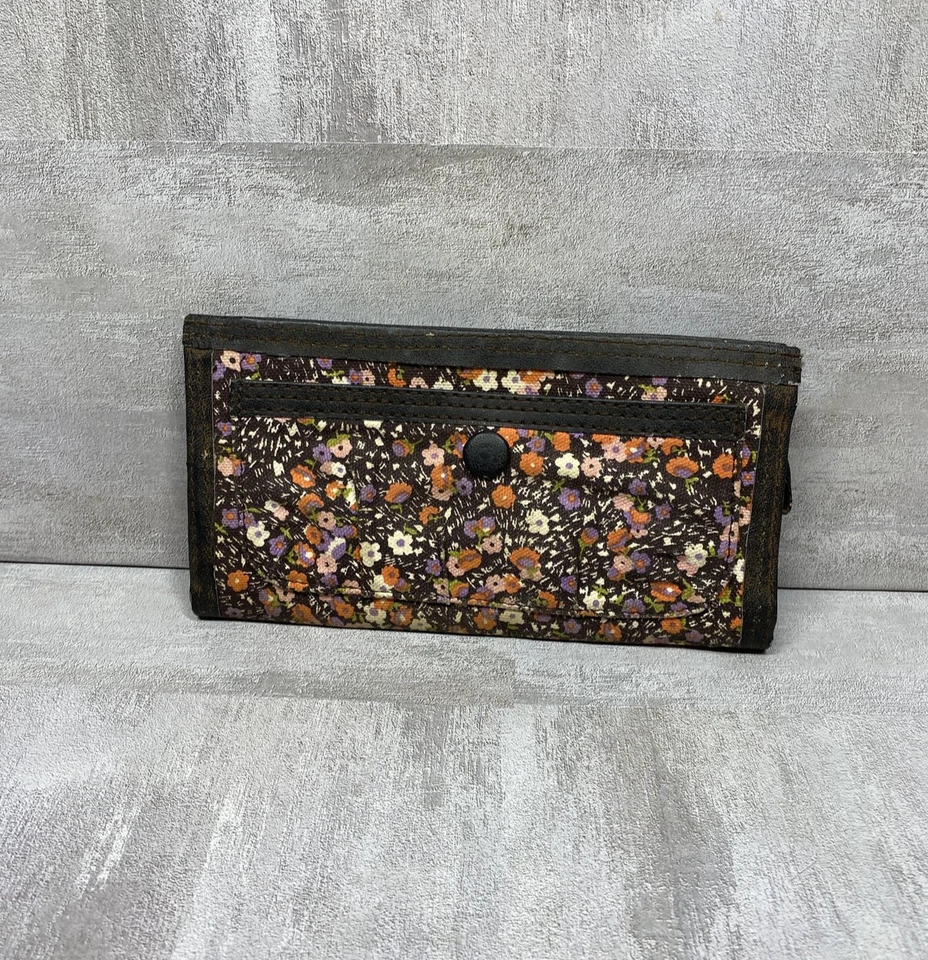 Cartera Billabong para mujer talla única marrón floral cremallera alrededor sin asas forro púrpura Foto 3 de 4