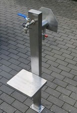 Edelstahl Wassers&auml;ule Zapfstelle Brunnen mit Schlauchhalter , Wasserstelle