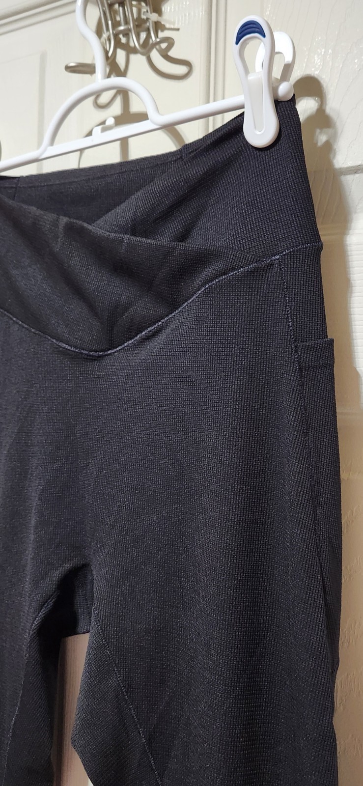 Halara Leggings SoftlyZero Crossover Pockets Wome… - image 8