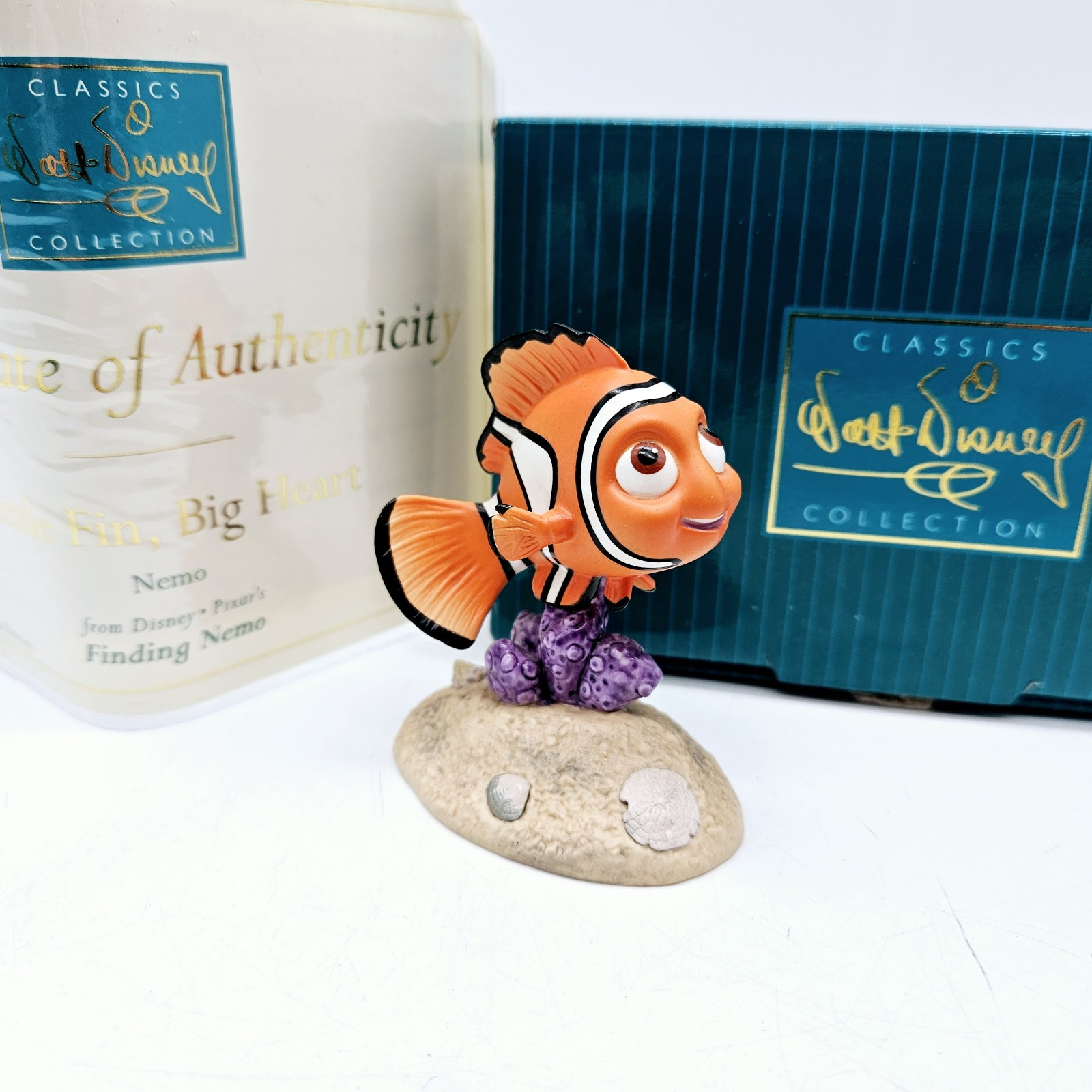 WDCC Disney Finding Nemo Little Fin Big Heart Porcelain Figurine 