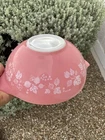 Pyrex Gooseberry - Pink # 444 Vintage Cinderella 4 Qt Mixing Bowl
