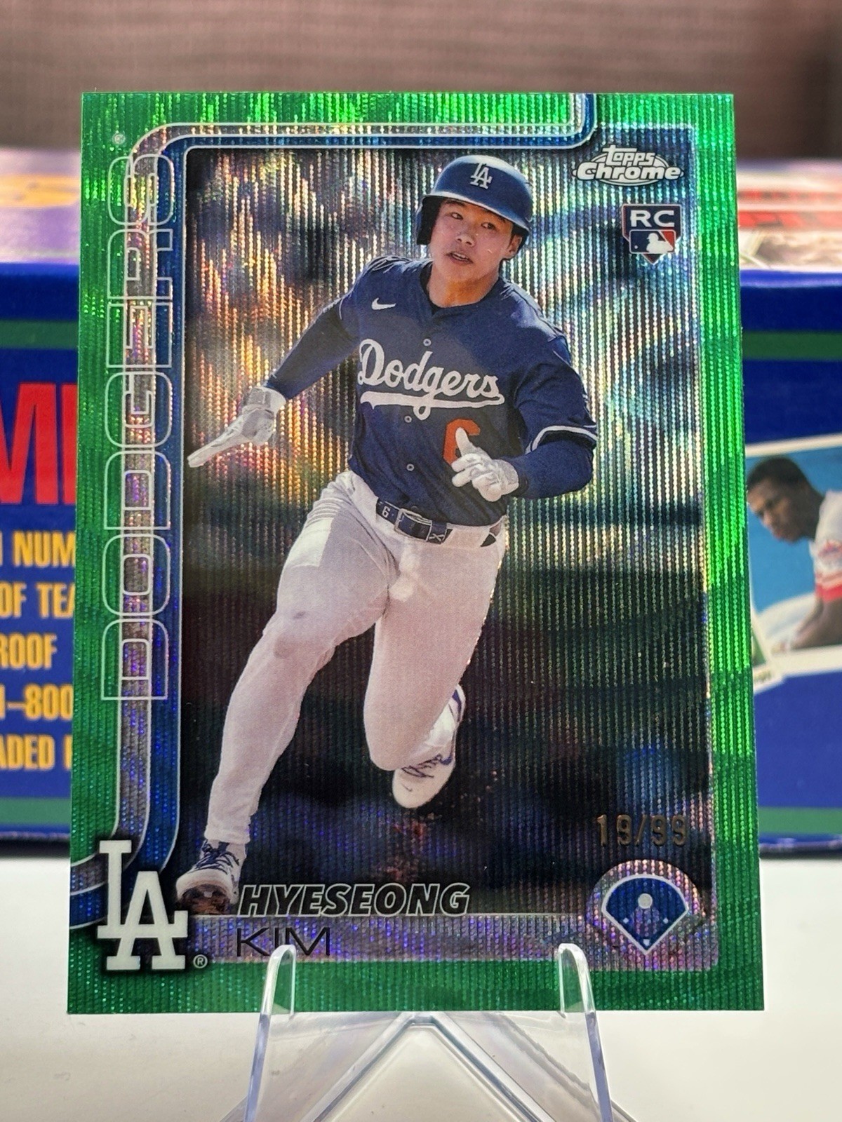 2025 Topps Chrome - Hyeseong Kim #152 Green Wave Refractor /99 (RC) Dodgers