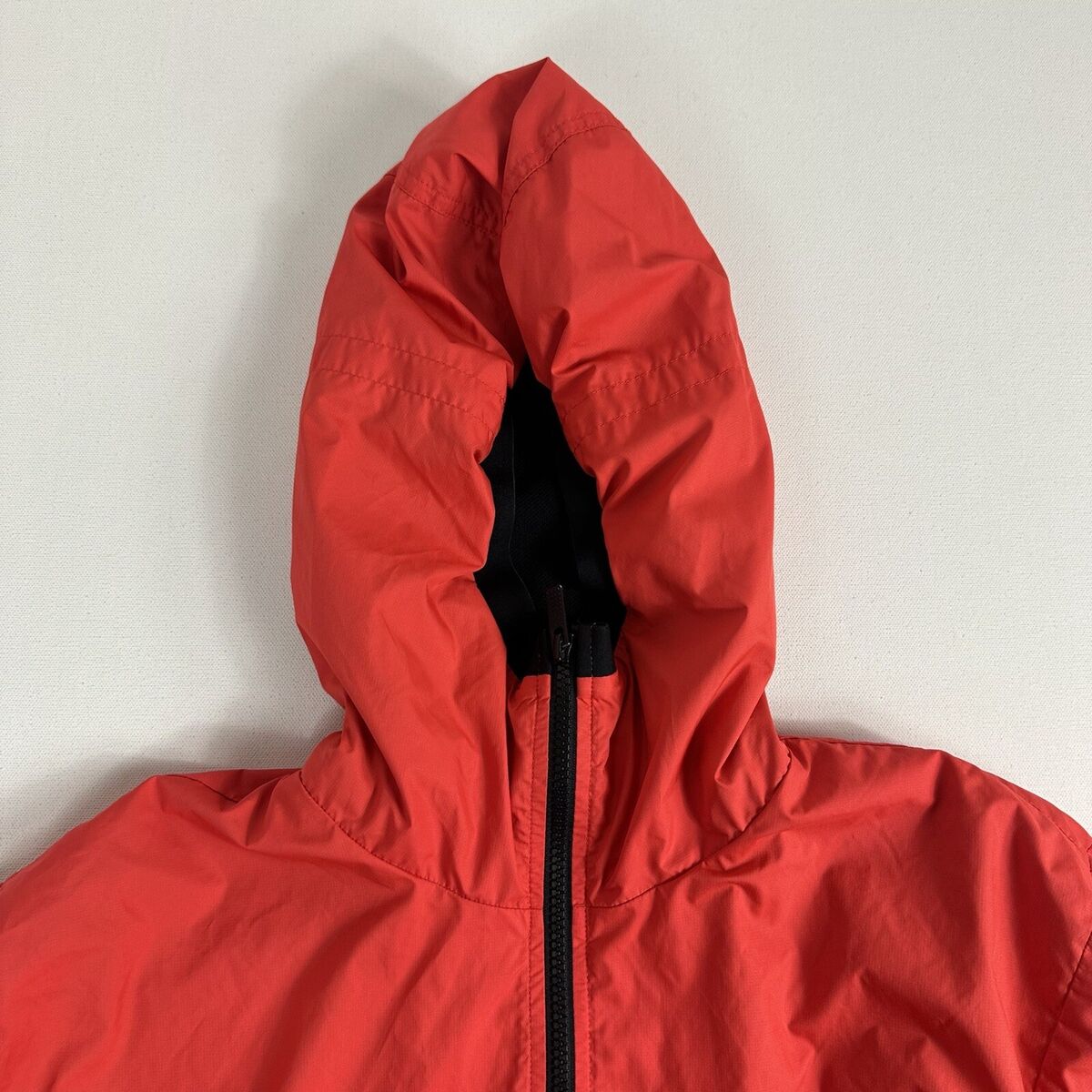 Nike Sportswear Men's Packable Windrunner Jacket Crimson Red Nike Sportswear Men's Packable Windrunner Jacket Crimson Red