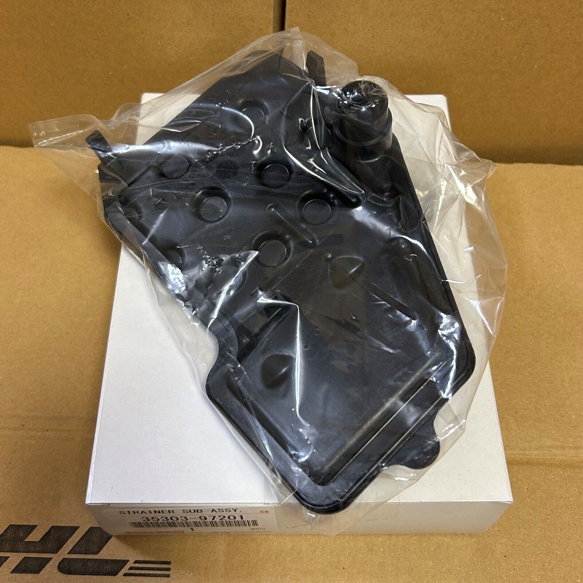 ユウ NEW】Toyota Genuine Strainer Sub-Assy, Oil 35303-97201