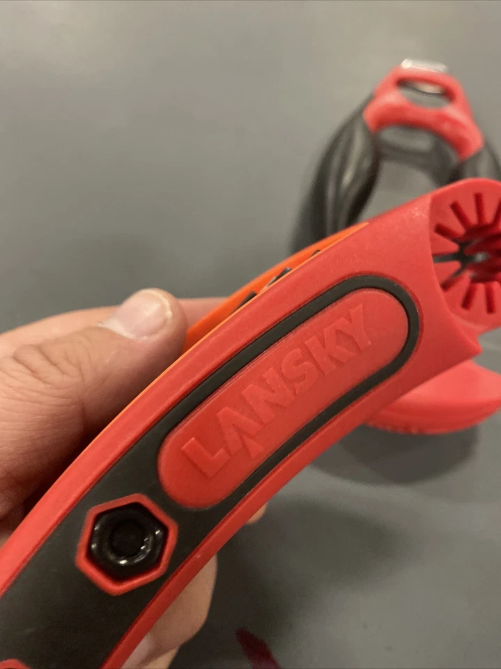 LANSKY AFIADOR DE FACAS, MULTI-FERRAMENTA E ABRIDOR DE GARRAFAS COMBO 2 ITENS - Imagem 4 de 4