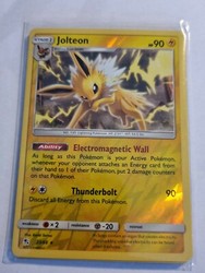 Jolteon 23/68 Hidden Fates Reverse Holo Rare