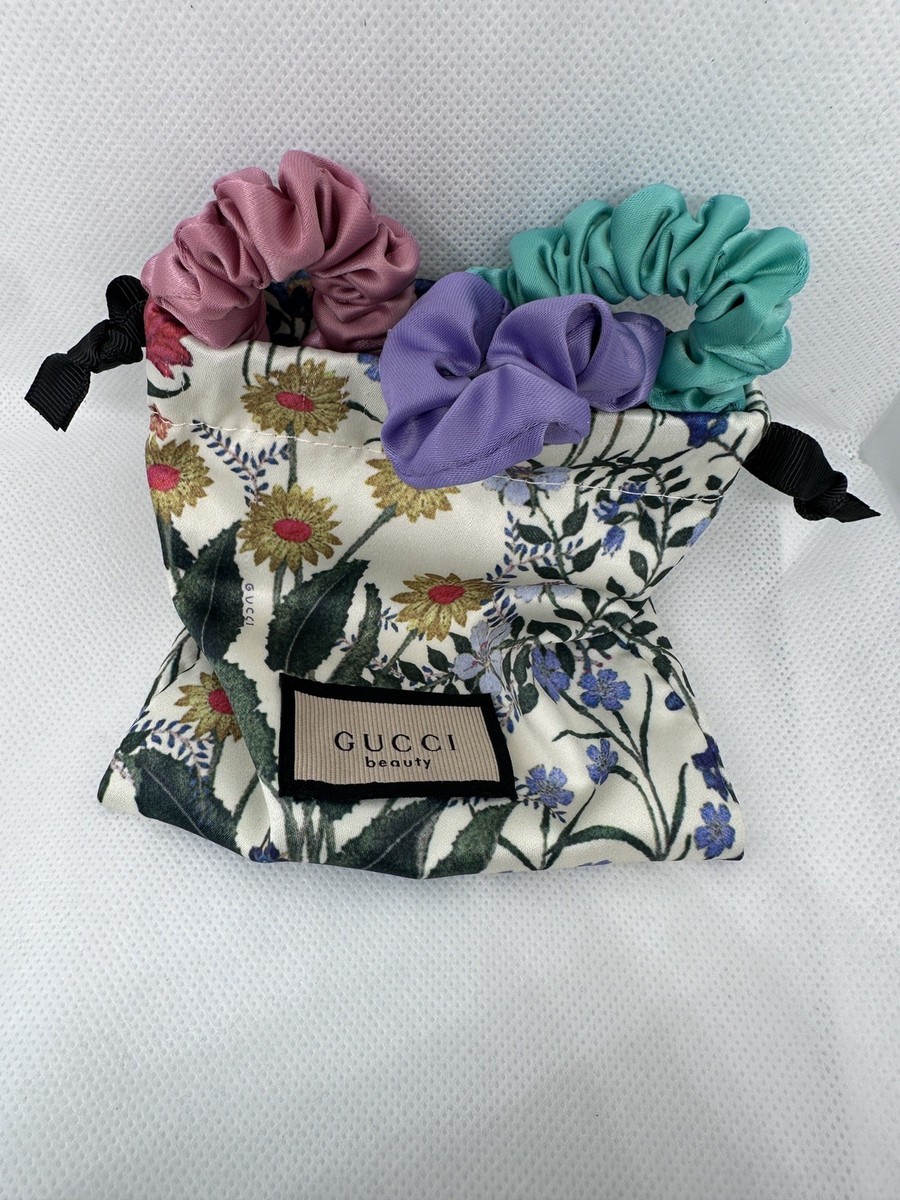 GUCCI Beauty Floral Pouch + 3 Silk Scrunchies Set BN Sealed  display picture 2