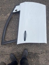 Porte avant et accessoires Dacia SANDERO