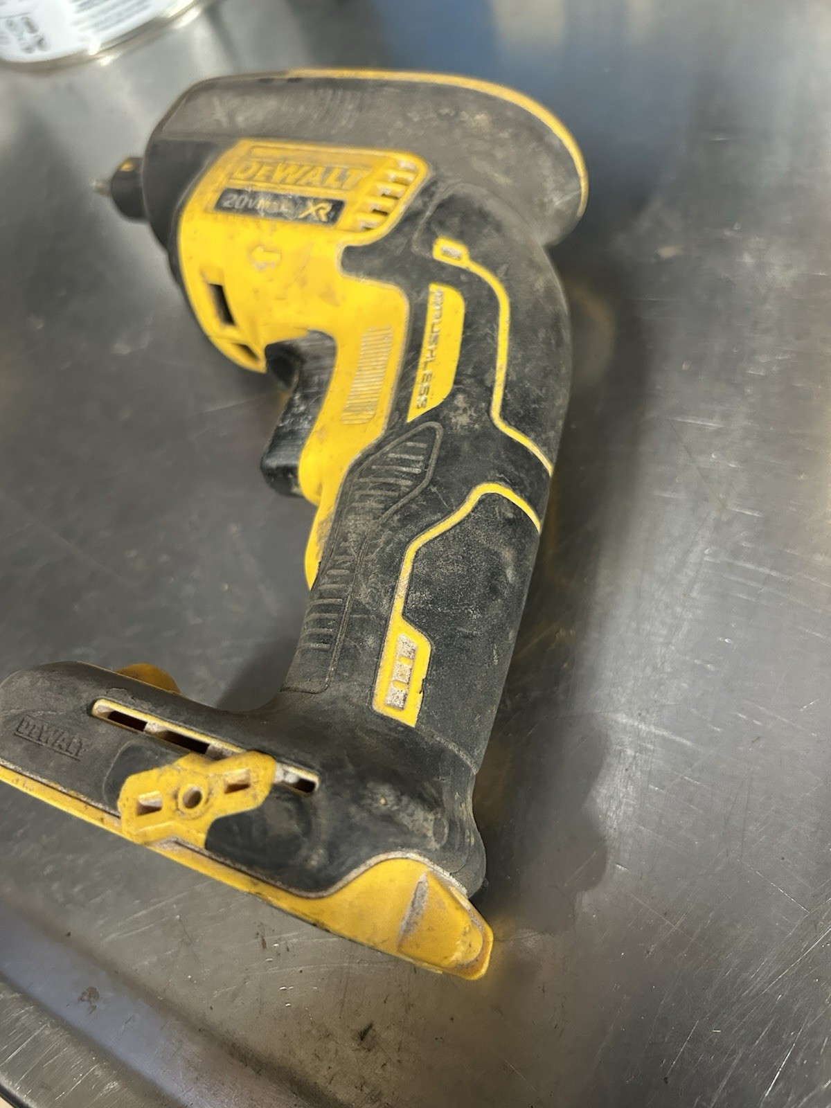DEWALT DCF620 DRYWALL SCREW GUN TOOL ONLY WORKS