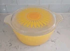 Vintage Pyrex 2.5 Qt Round Yellow Daisy Sunflower 475-B Casserole Dish W Lid