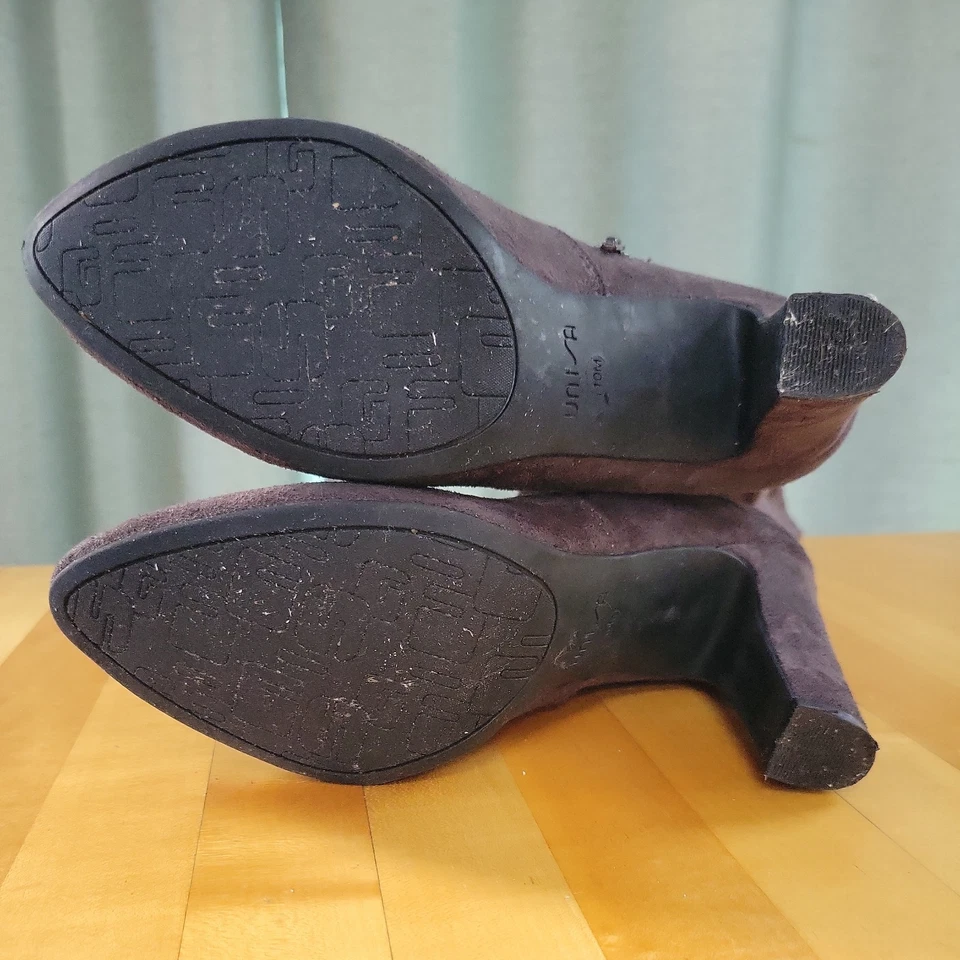 Botas de tacón alto de gamuza marrón hasta la rodilla. Tacón 3,5". US Talla 10 Foto 4 de 4