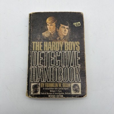the hardy boys detective handbook book, by franklin w. dixon, 1972 Hardcover