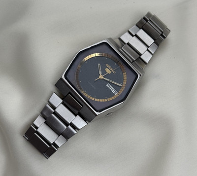 Vintage TV Shape Seiko 5 Automatic 6309-6100 Day/Date Men Wrist