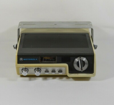 Rare Vtg Motorola Under Dash Car Truck Cb Radio With Mount Cat No 4022 Ebay