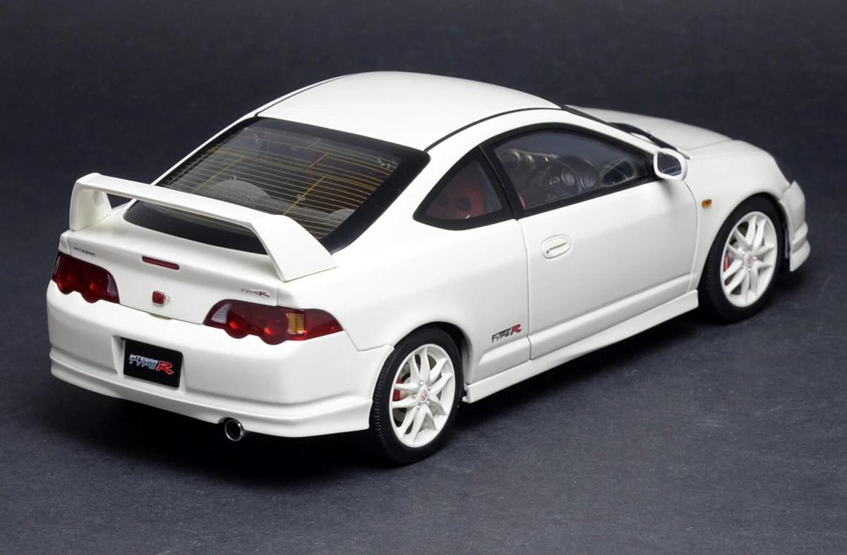 1/18 Autoart 73241 Honda Integra Type R (RHD) White