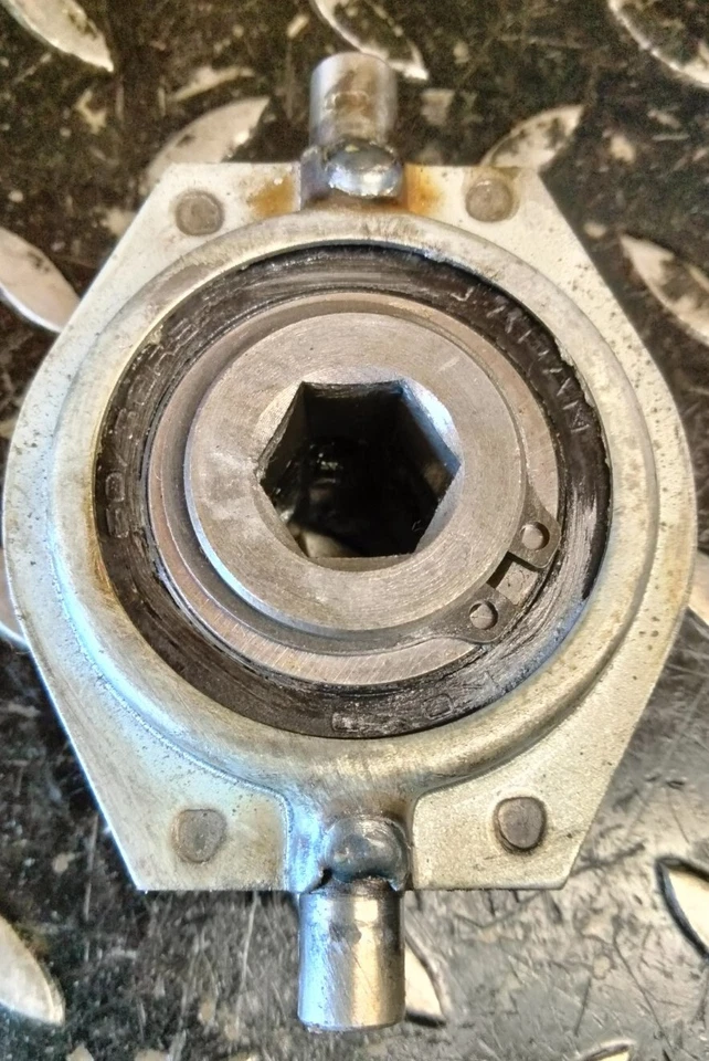 Raro Yamaha YS624W Soplador de Nieve Hex Drive Boss 7KA463460000 Rodamiento 7Y6463470200 Foto 2 de 4