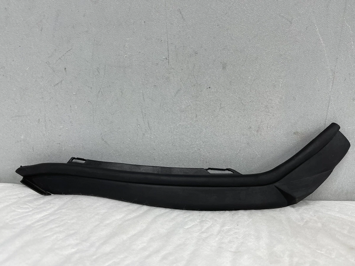 BMW 1 SERIES F40 2022 FRONT RIGHT BONNET HOOD SEAL 5176747691006 