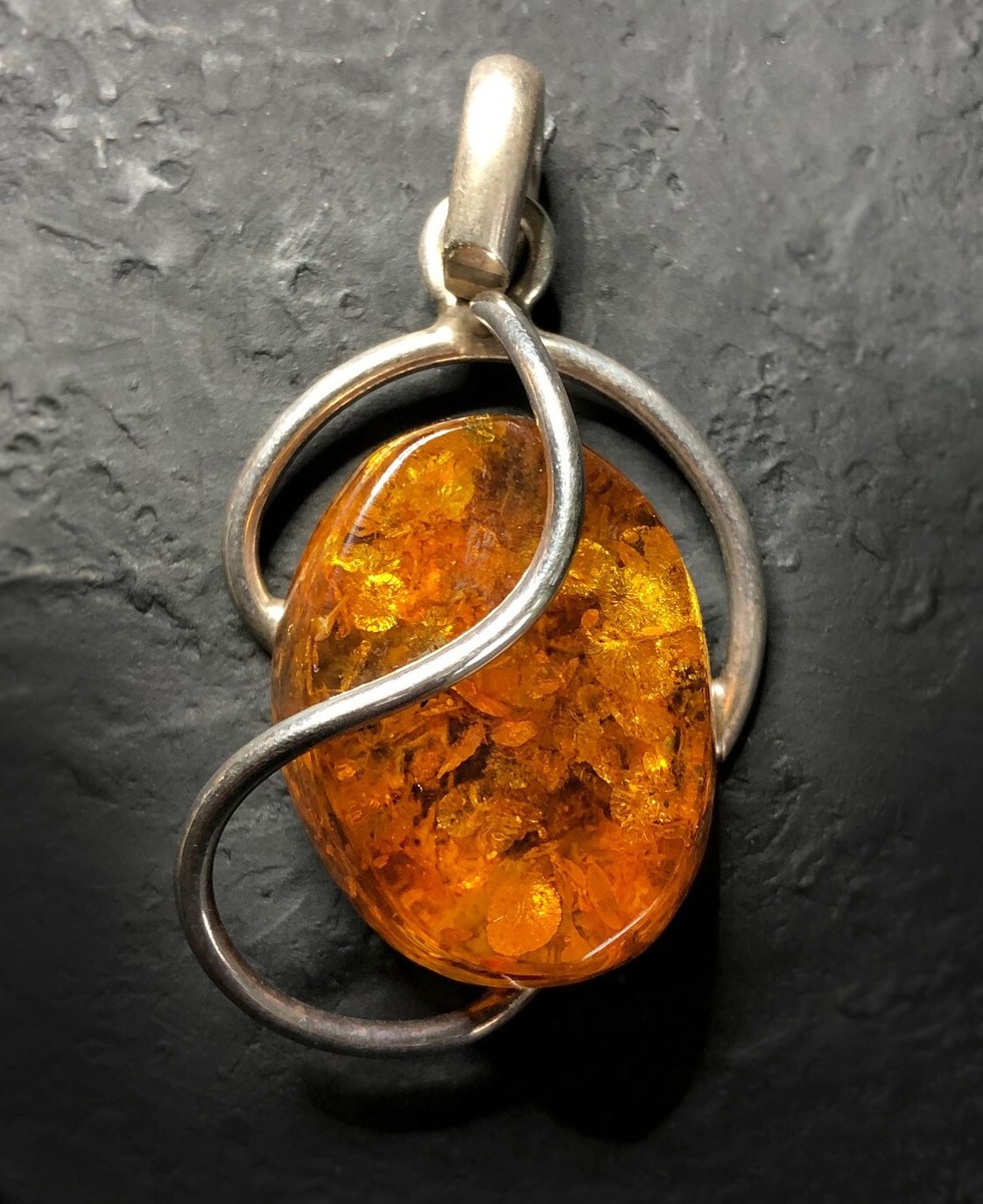 Vtg Men's MODERNIST PENDANT Natural Clear Honey BALTIC AMBER in Sterling  Silver