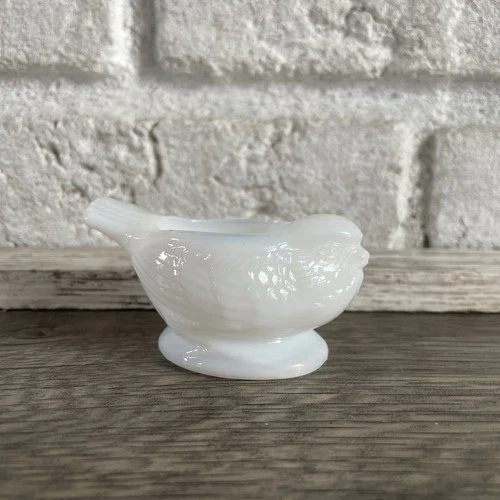 Adorable VTG Milk Glass Avian Bird Egg Holder or Salt Cellar ~HTF~