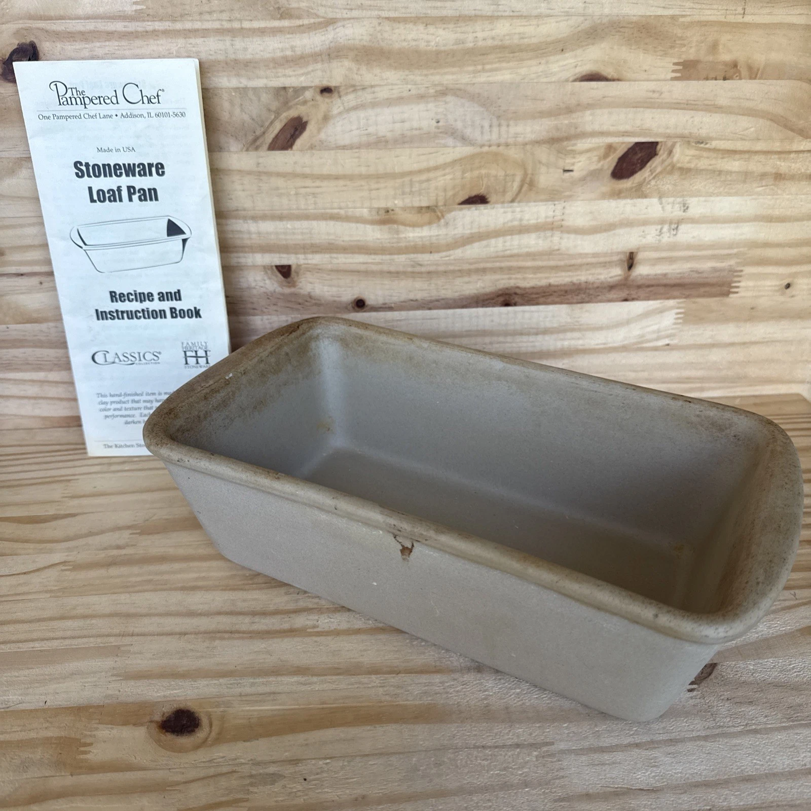 Pampered Chef Family Heritage Collection Stoneware Bread Loaf Baking Pan 5.5x9.5