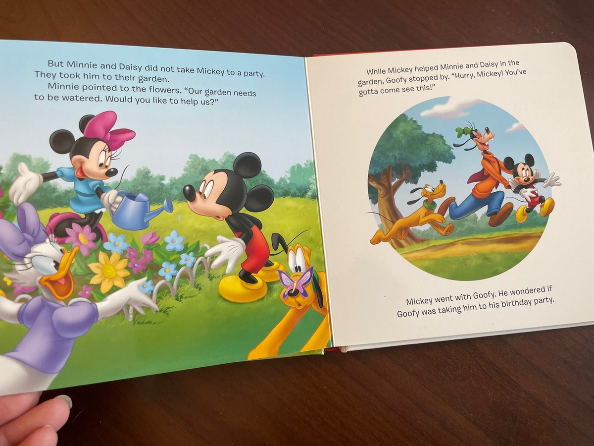 Happy Birthday Mickey & Friends Read-Along Storybook & CD