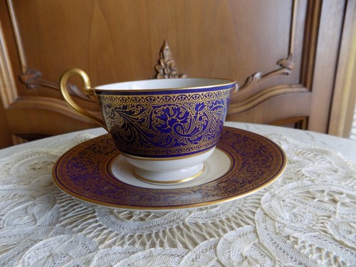 Franciscan Royal Renaissance Gold Cobalt Footed Tea Cup/Saucer - Picture 10 of 16