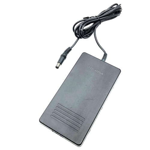 Genuine Toshiba AC Adapter For Toshiba Tecra 710CDT 720CDT 730CDT 730XCDT - Picture 9 of 9