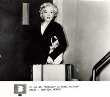 NIAGARA FILM FILM TELEVISION PRESS PHOTO WITH MARILYNE MONROE