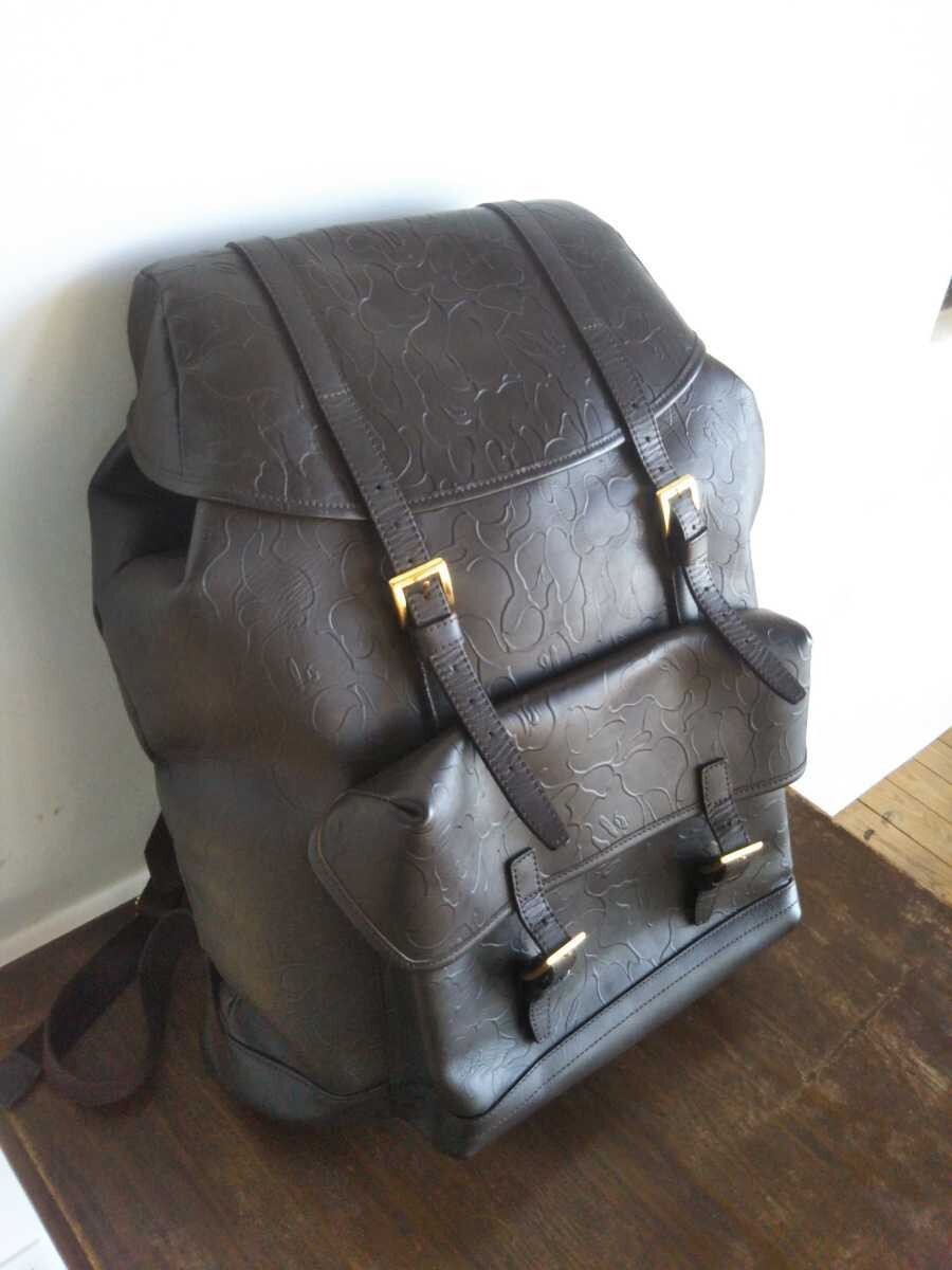 A BATHING APE Camo Leather Large Backpack Worn Kanye West in