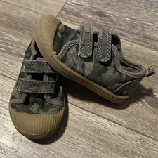 Cat & Jack Size 6 Toddler Rubber Toe Camo Sneaker