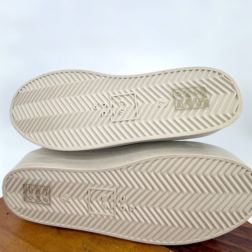 SHU SHOP Reba Embossed Star Sneakers Women's Size 7 White Casual Comfortable - Afbeelding 9 van 10