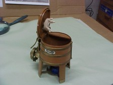 Ertl Maytag Diecast Washing Machine 1/16 scale Vintage Salesman Model